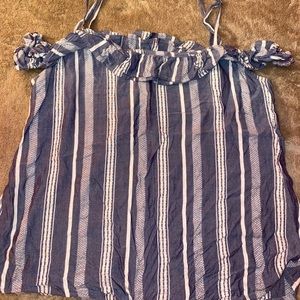 Hollister summer top